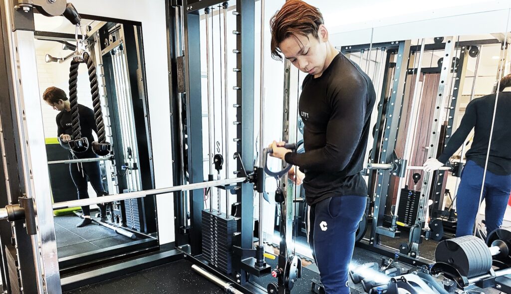 田野倉トレーナー